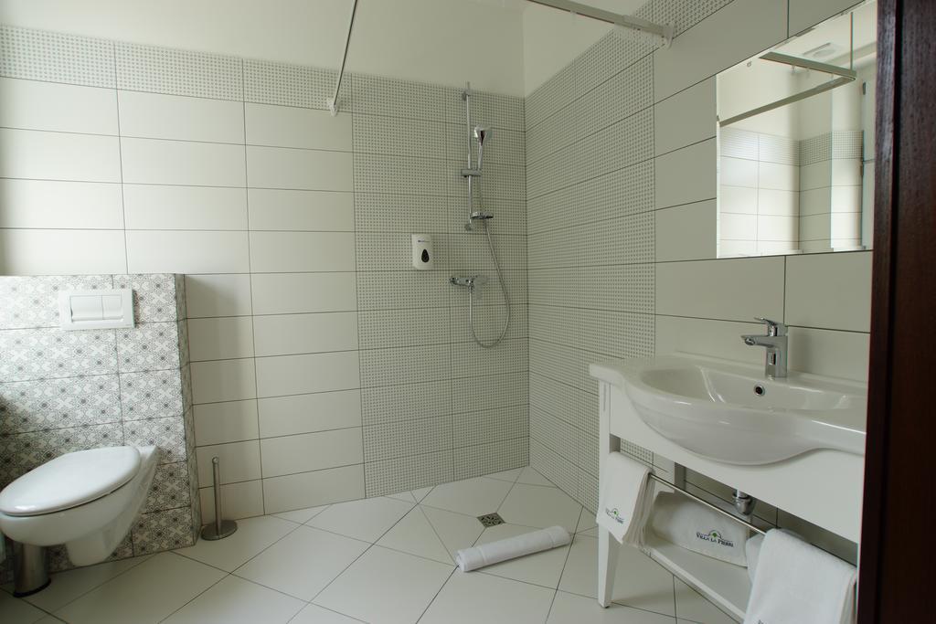 Villa La Pierre Strzegom Dış mekan fotoğraf